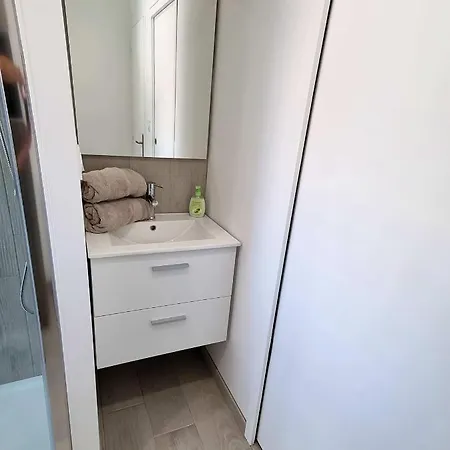 Port Nature 2 Castalie 아파트 *